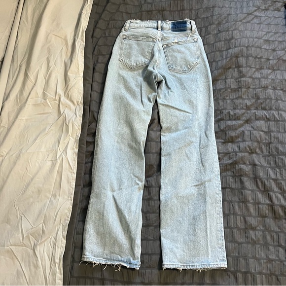 A&F Jeans - Picture 3 of 4